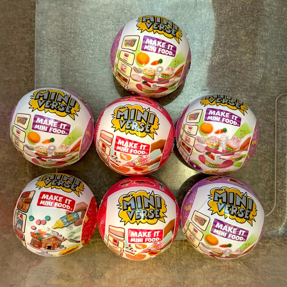 Lot of 7 Mini Brands